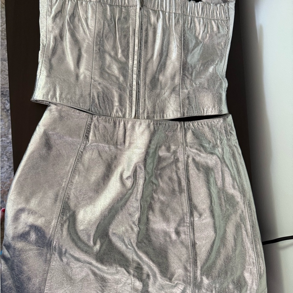 Reformation Veda Two Piece Set Size 4 - Picture 8 of 10
